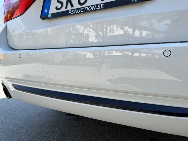 1026559-73 BMW 520d xDrive Touring - 2020