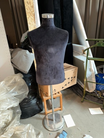 824955-16 1100 kvm konkurslager homestyling "Allt i ett objekt" Fyndmöjlighet
