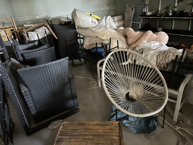 824955-35 1100 kvm konkurslager homestyling "Allt i ett objekt" Fyndmöjlighet