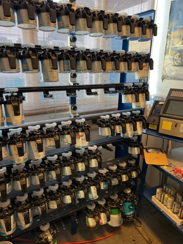 1026654-22 Paint box including paint system and wheel wash