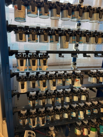 1026654-4 Paint box including paint system and wheel wash