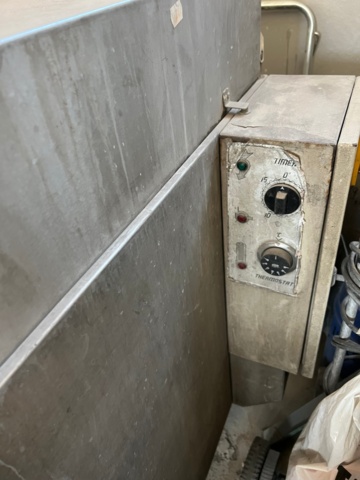 1026654-46 Paint box including paint system and wheel wash