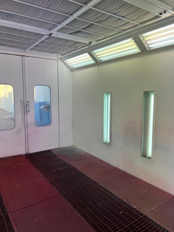 1026654-9 Paint box including paint system and wheel wash