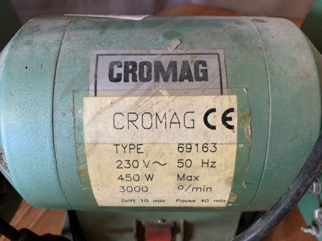 992922-3 Bench grinder Cromag 69163