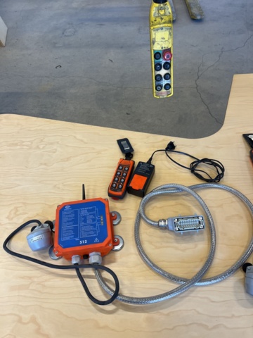 1012895-3 HBC 512 Remote control for traverse