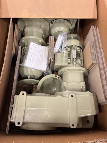 1012904-3 2 pcs New SIEMENS ATEX Flat gear motors FDAZ109-K2-1MA7106-4BA14-Z