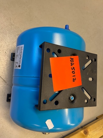 1025012-1 Hydro tank