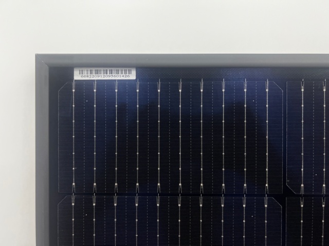 1025584-5 Solar cell package 20kW OnGrid "All black" 410W incl. Inverters & Mounting accessories