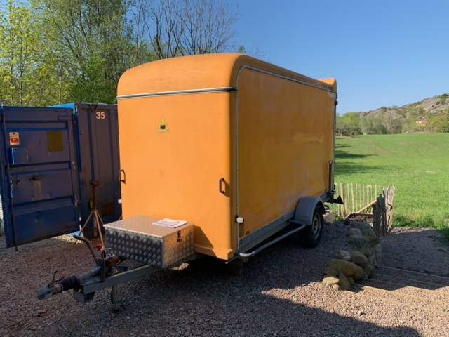 1027881-2 Cover trailer Thule 1000kg