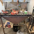 1027909-1 Welding bench with accessories