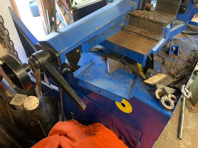 1027915-8 Metal band saw G5025