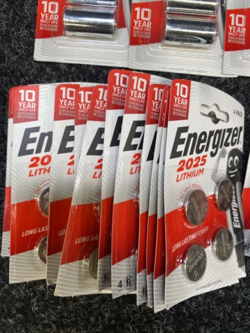 1028121-2 Assortment of batteries from Energizer