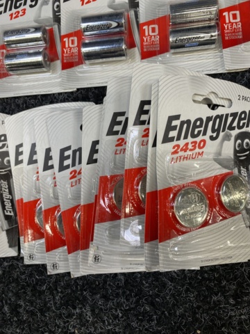 1028121-4 Assortment of batteries from Energizer