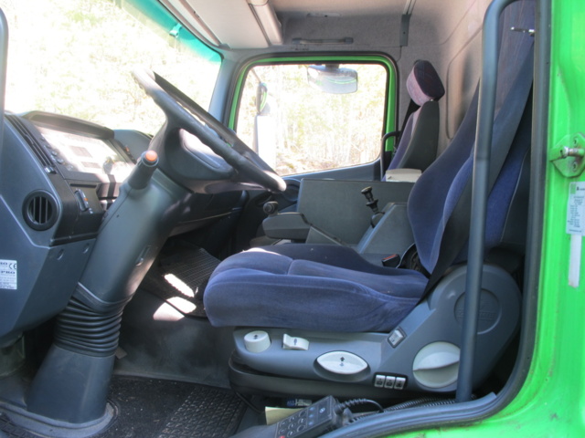 1028186-5 Mercedes-Benz Trucks Atego 5.1 PowerShift 2 - 2004