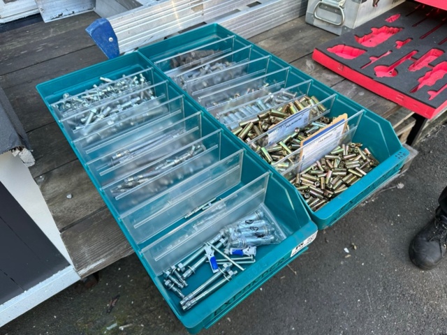 991501-1 Assortment expander bolt