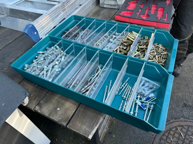 991501-6 Assortment expander bolt