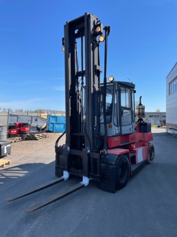 1007636-1 Counterweight truck Kalmar DCD 80-6H Freelift, - 2002