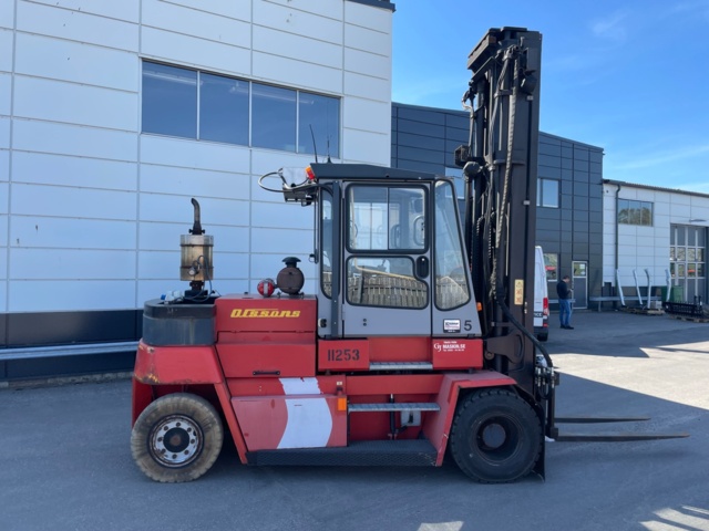 1007636-4 Counterweight truck Kalmar DCD 80-6H Freelift, - 2002