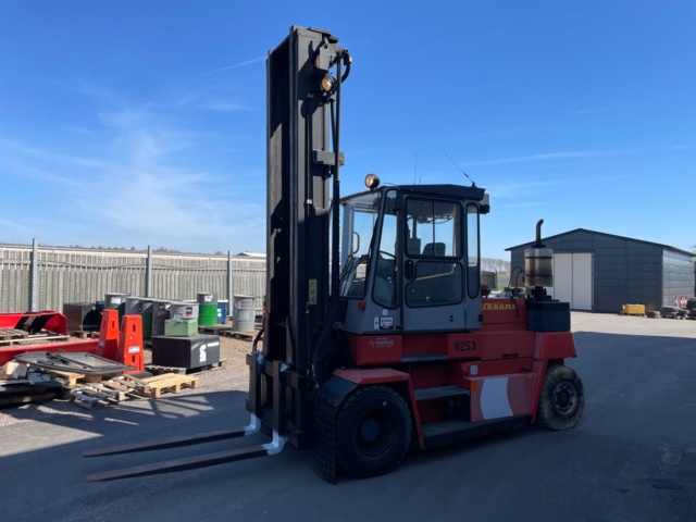 1007636-11 Counterweight truck Kalmar DCD 80-6H Freelift, - 2002