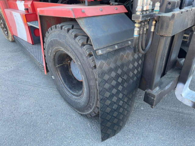 1007636-22 Counterweight truck Kalmar DCD 80-6H Freelift, - 2002