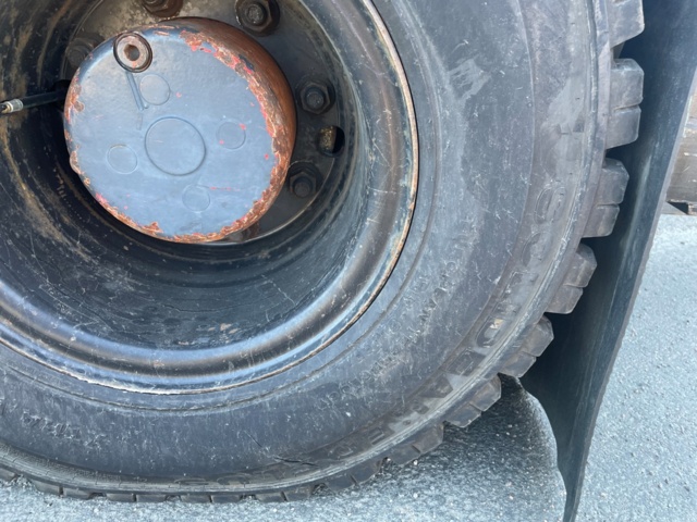 1007636-27 Counterweight truck Kalmar DCD 80-6H Freelift, - 2002