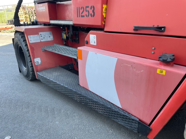 1007636-42 Counterweight truck Kalmar DCD 80-6H Freelift, - 2002