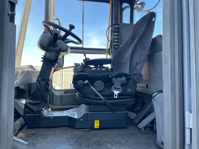 1007636-50 Counterweight truck Kalmar DCD 80-6H Freelift, - 2002