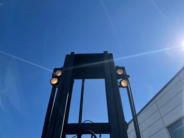 1007636-74 Counterweight truck Kalmar DCD 80-6H Freelift, - 2002