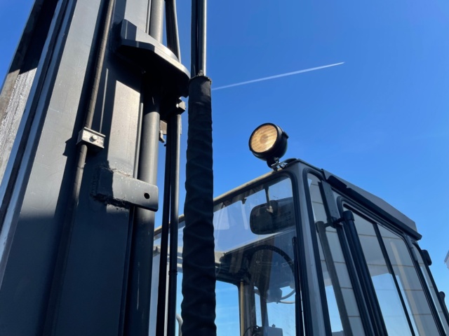 1007636-75 Counterweight truck Kalmar DCD 80-6H Freelift, - 2002