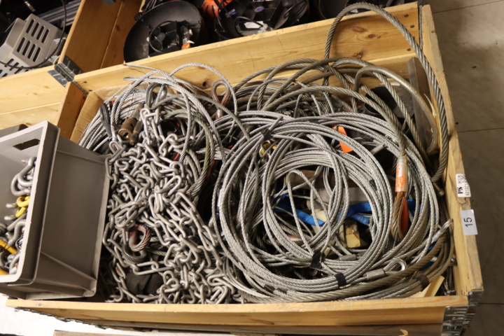 931321-2 Various rigging equipment