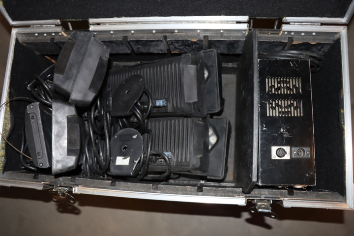 931382-2 8 x LED flood light, Colorkin, CB12 kit