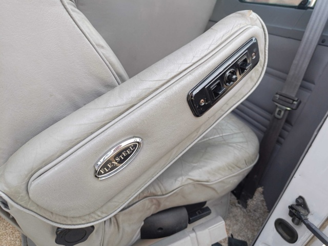 929122-61 Dodge Ram Van B 3500 -1999 Repair item