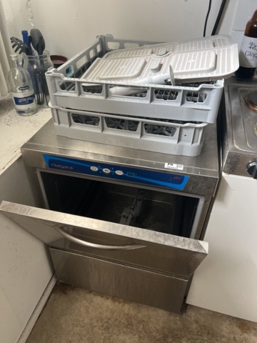 1022674-2 Dishwasher Niagara 261
