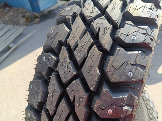 929128-8 Winter tires Cooper Discoverer S/T MAXX LT225/75R16 -NEW