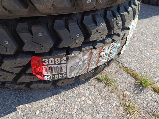 929128-9 Winter tires Cooper Discoverer S/T MAXX LT225/75R16 -NEW