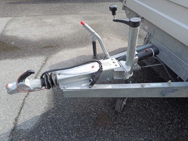 888371-10 Rejält 3-axligt släpvagn Westbay /  Adam 15 Agados 2500kg - 2020