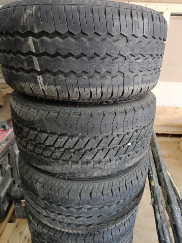 888371-20 Rejält 3-axligt släpvagn Westbay /  Adam 15 Agados 2500kg - 2020