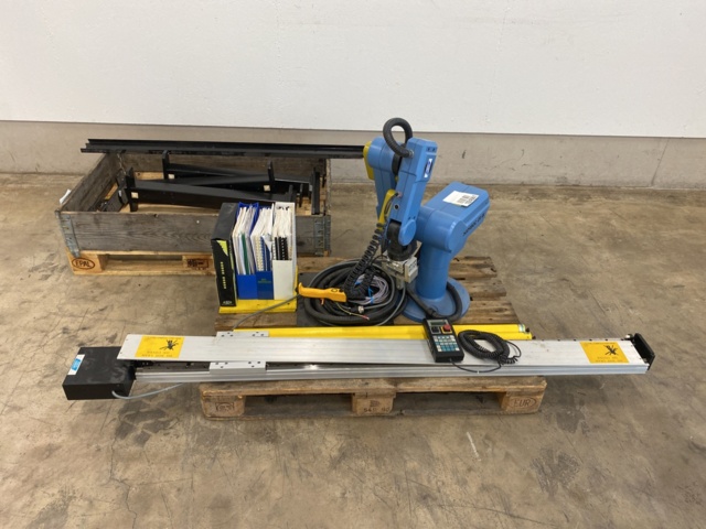 1024561-1 Robot Scorbot ER IX