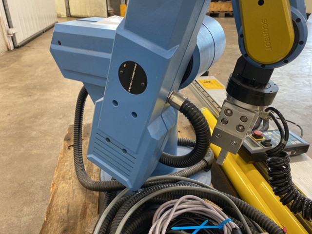 1024561-7 Robot Scorbot ER IX