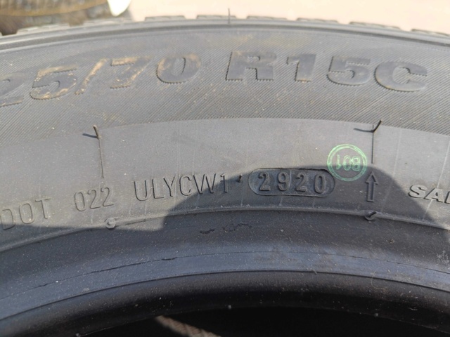 929135-6 Winter tires Kumho Winter PorTran CW11 225/70R15C - New