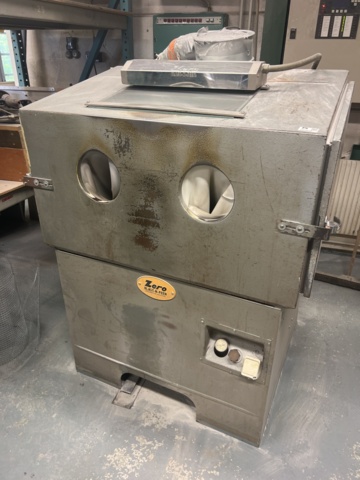 1024058-1 Blästerbox Zero Blast-N-Peen