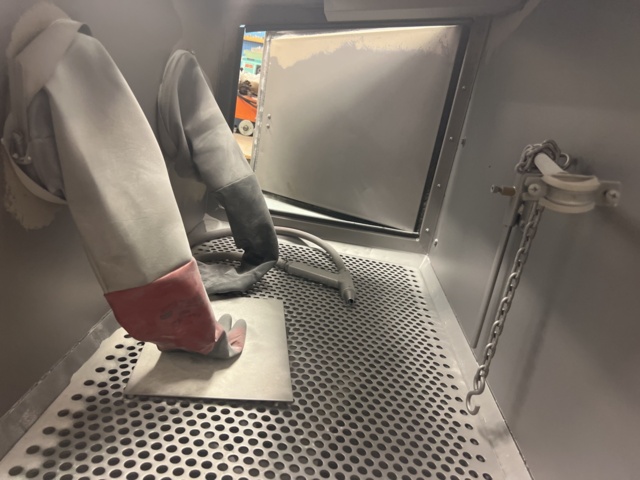 1024058-7 Blästerbox Zero Blast-N-Peen