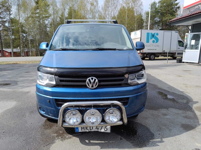888375-2 Volkswagen Transporter Kombi T32 2.0 TDI 4Motion - 2014