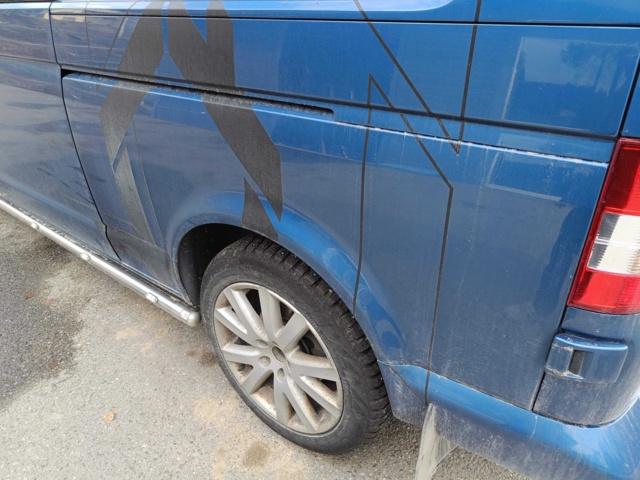 888375-9 Volkswagen Transporter Kombi T32 2.0 TDI 4Motion - 2014