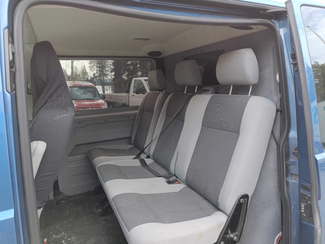 888375-37 Volkswagen Transporter Kombi T32 2.0 TDI 4Motion - 2014