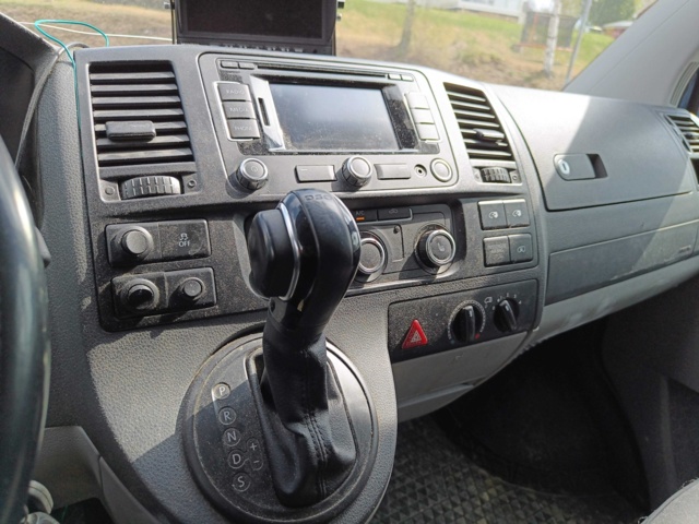 888375-63 Volkswagen Transporter Kombi T32 2.0 TDI 4Motion - 2014