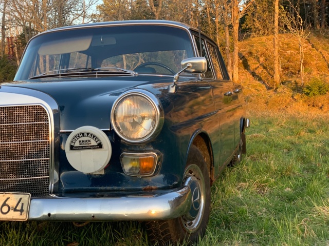 1028891-14 Mercedes-Benz 200 D - 1967