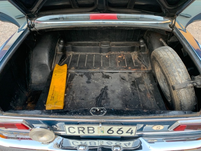 1028891-84 Mercedes-Benz 200 D - 1967