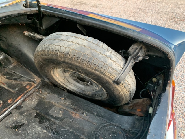 1028891-85 Mercedes-Benz 200 D - 1967