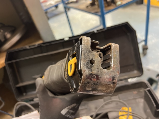 1024081-5 Tiger saw DeWalt DW304PK-qs